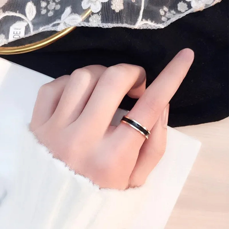 4mm Stainless Steel Black/White Enamel Ring Wedding Band for Women Girl Size 3-10