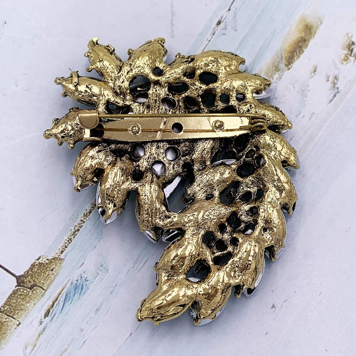 Marquise Shape Rhinestone Red Leaf Costume Brooch Pin Jewelry Antiqued Gold Tone