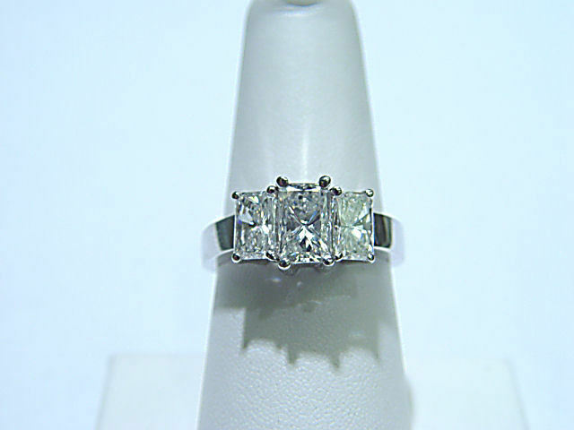 CERTIFIED 3 STONE RING 2.89 CTTW RADIANT DIAMOND CENTER 7.25X4.