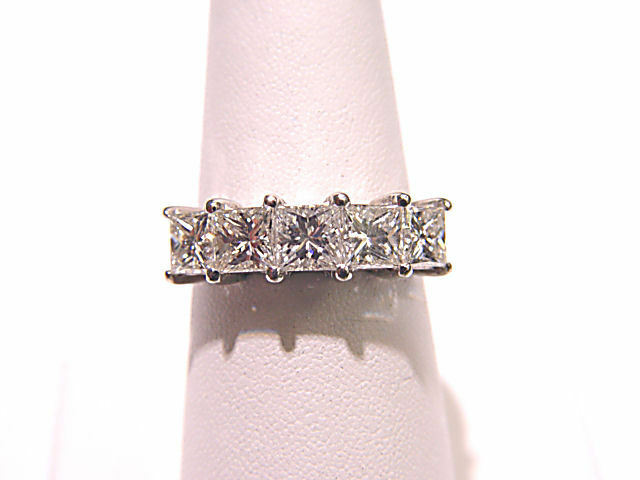2.71 CT 5 STONE PRINCESS SHAPE COMMON PRONG SET DIAMOND BAND DIAMOND PLATINUM