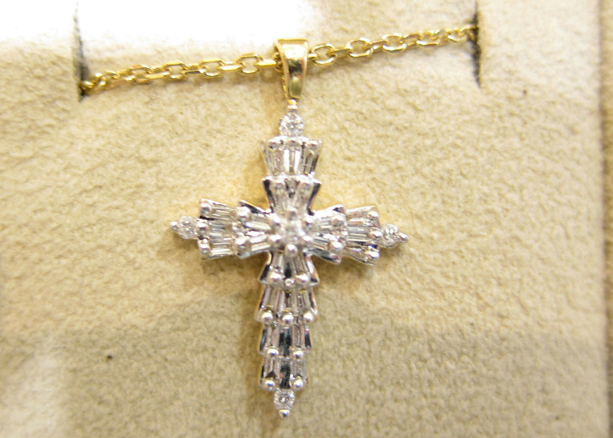 DIAMOND YELLOW GOLD ROUND BRILLIANT SHAPE BAGUETTE