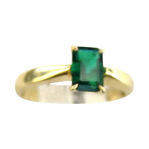 EMERALD EMERALD SHAPE SOLITAIRE RING