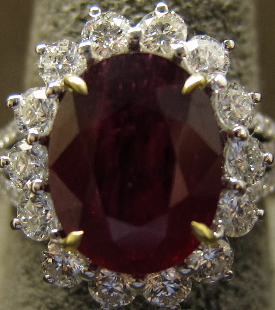 Ruby 6.03 ct oval shape and diamond ring white gold