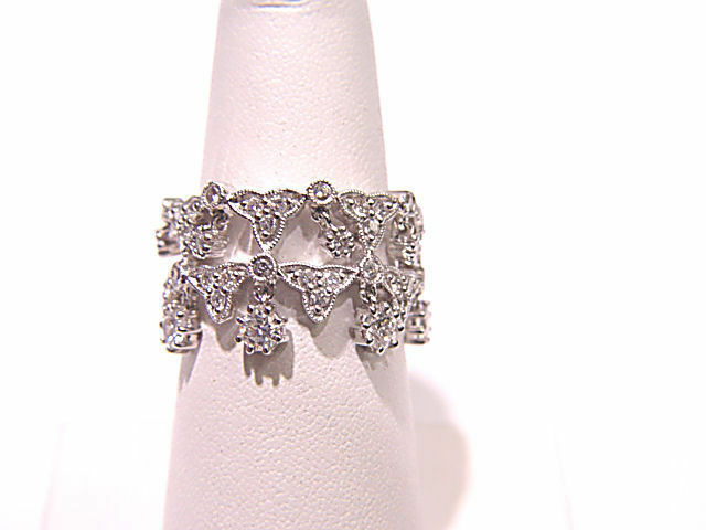 DIAMOND DANGLE AND MOVE AROUND A BIT