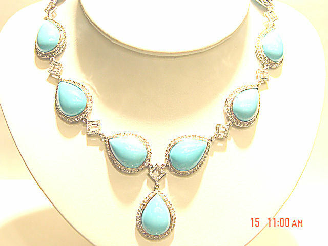 DIAMOND ROUND BRILLIANT SHAPE TURQUOISE NECKLACE