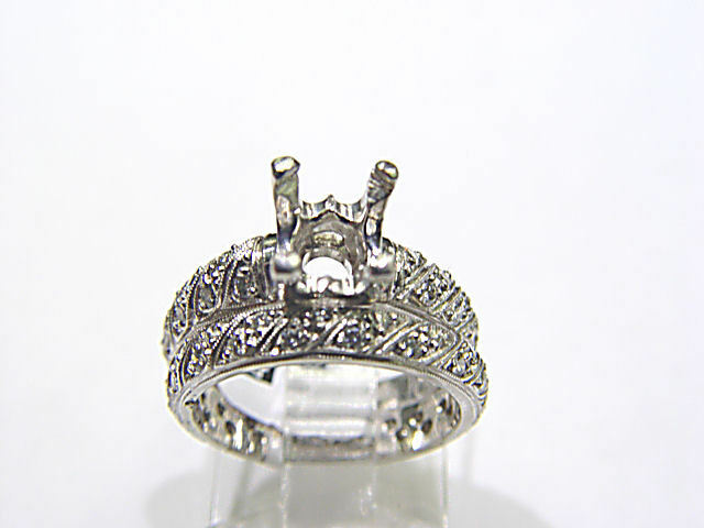 ROUND BRILLIANT SETTING AND ETERNITY BAND 4 PRONG