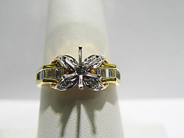 DIAMOND ROUND BRILLIANT SHAPE BAGUETTE SHAPE SETTING