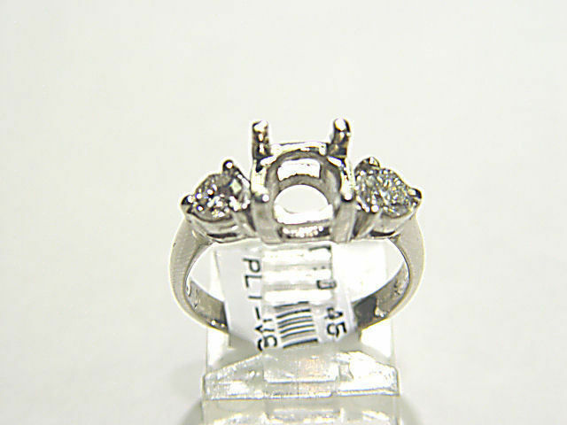DIAMOND 2 ROUND BRILLIANT SETTING 4 PRONG FOR A 7.30MM DIAMOND DIAMOND SETTING