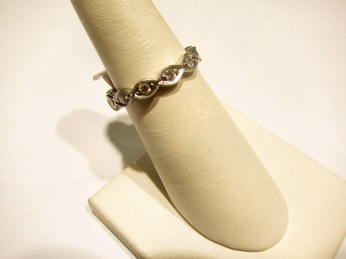 DIAMOND ROUND BRILLIANT SHAPE ETERNITY BAND