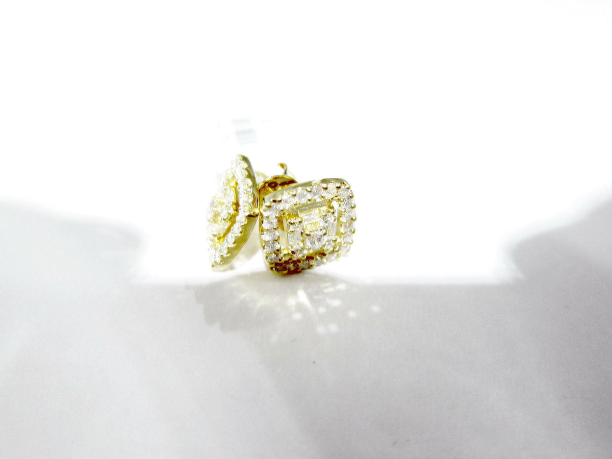 diamond baguette round brilliant shape stud style earring