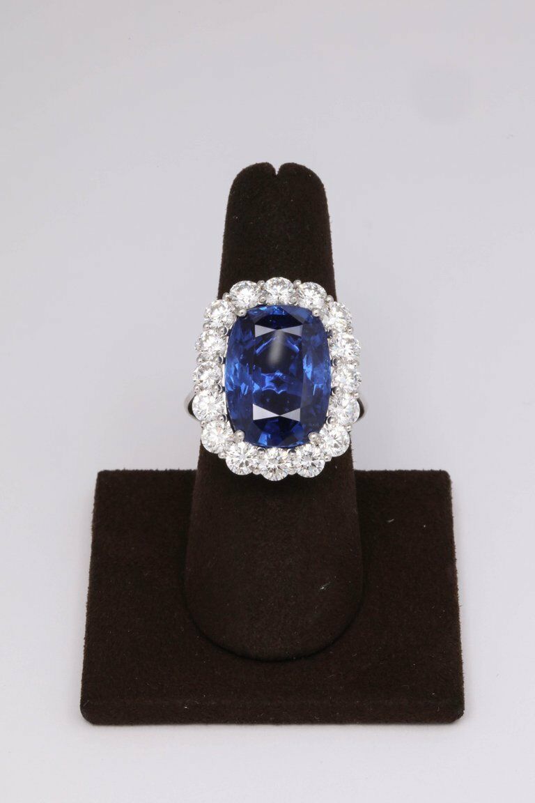 19 Carat Ceylon No Heat Sapphire and Diamond Ring
