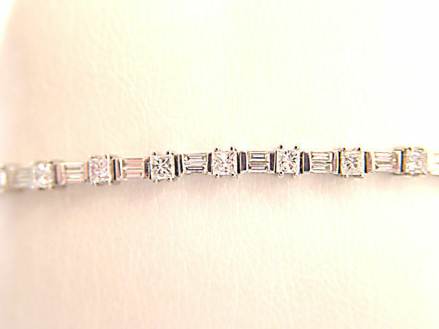 22 PRINCESS SHAPE DIAMOND 44 BAGUETTE SHAPE DIAMOND TENNIS BRACELET SET DIAMOND