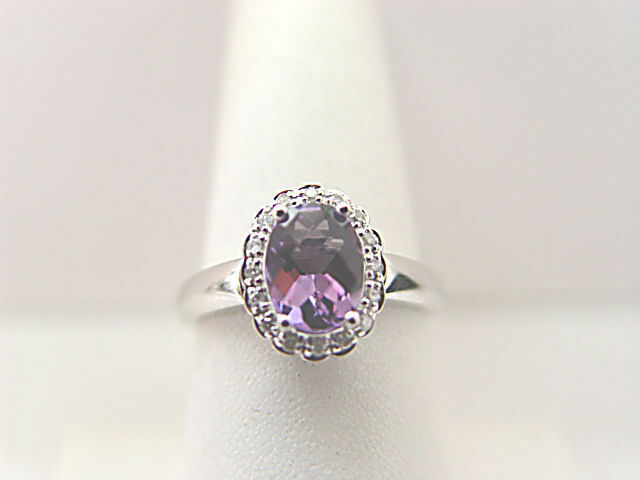AMETHYST OVAL SHAPE FACETED 8.10X 6.10X 4.40MM DIAMOND