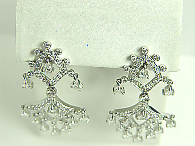 DIAMOND ROUND BR SHAPE PRONG BEZEL SET DIAMOND PEAR DROP 8.57 CT 18 K WHITE
