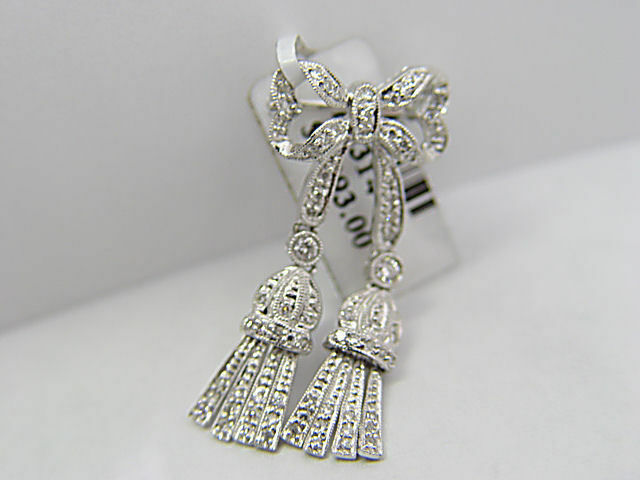 DIAMOND ROUND BRILLIANT SHAPE BOW DIAMOND PIN DIAMOND BROOCH