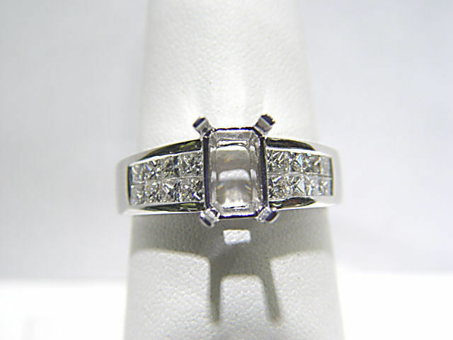 DIAMOND 16 PRINCESS SHAPE INVISIBLE SET SETTING 4 PRONG