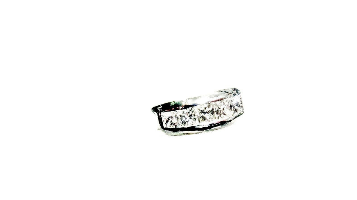 SEVEN DIAMOND CHANNEL SET BAND PRINCESS SHAPE