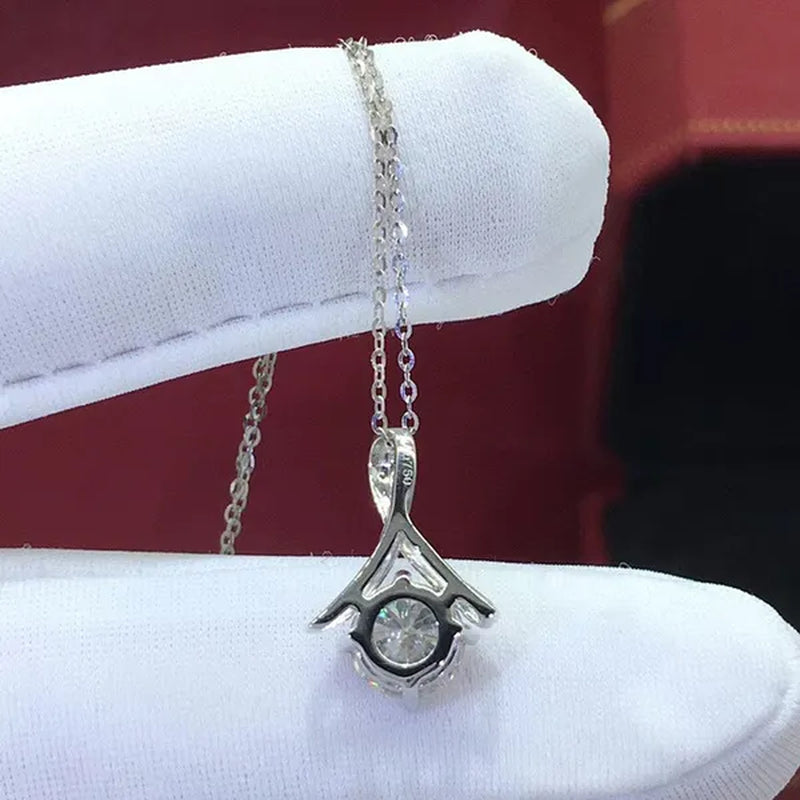 2.0 Ct Crystal Zircon Pendant Necklace for Women Plated Silver Elegant Bridal Wedding Clavicle Necklace Anniversary Gift