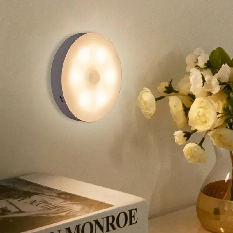 Rechargeable USB Motion Sensor Night Light Smart Motion Detection LED Closet Cabinet Lights LED Emergency Recharging Lights for Bedroom Kitchen Hallways Bathroom for Halloween Christmas Birthday Family Party Making Atmosphere Lights (1/2/3/6 Pack)