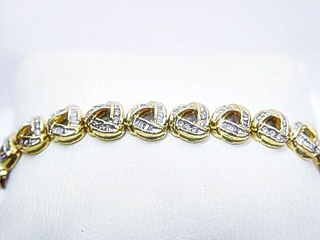 DIAMOND ROUND BRILLIANT BAGUETTE SHAPE CHANNEL SET DIAMOND