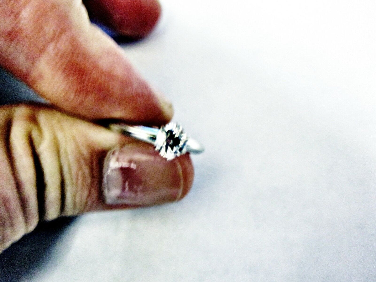 PRE-OWNED TIFFANY & CO RING COMES IN BLACK BOX DIAMOND RING TIFFANY And CO