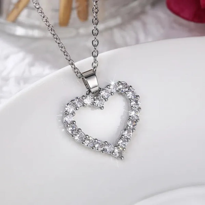 Romantic Wedding Clavicle Necklace 925 Sterling Silver Micro Inlay Diamond Heart Necklace Bridal Engagement Party Jewelry Girl Lover Gift