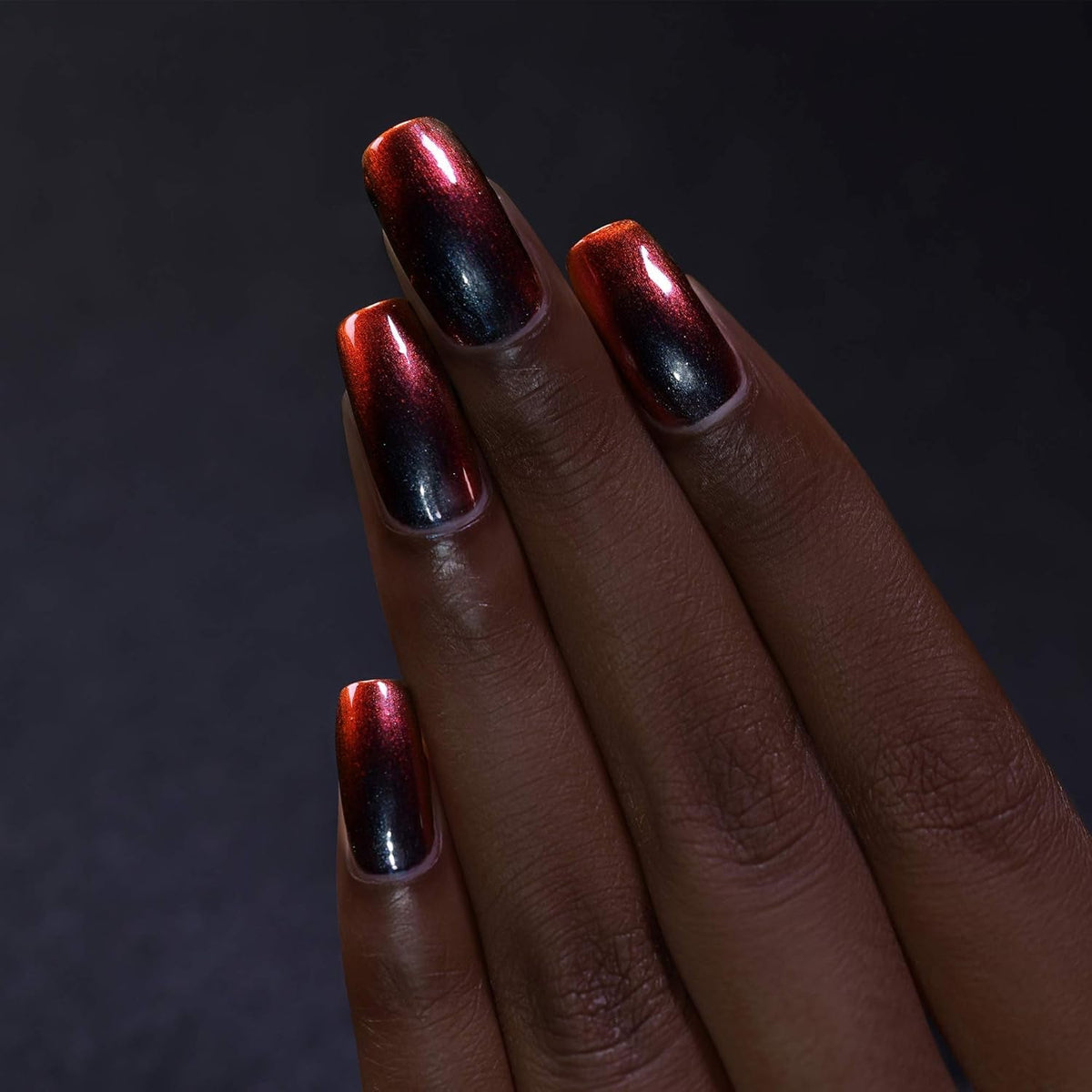 ILNP Eclipse - Black to Red Ultra Chrome Nail Polish