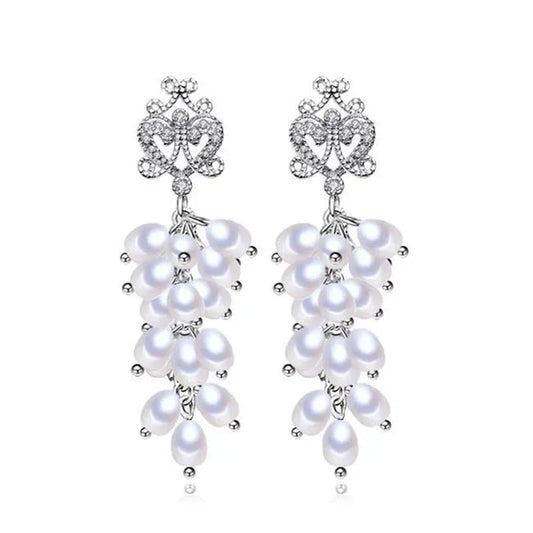 Majesty Diamonds MDS210053 Teardrop White Freshwater Pearl Chandelier Drop & Dangle Earrings in 0.925 White Sterling Silver
