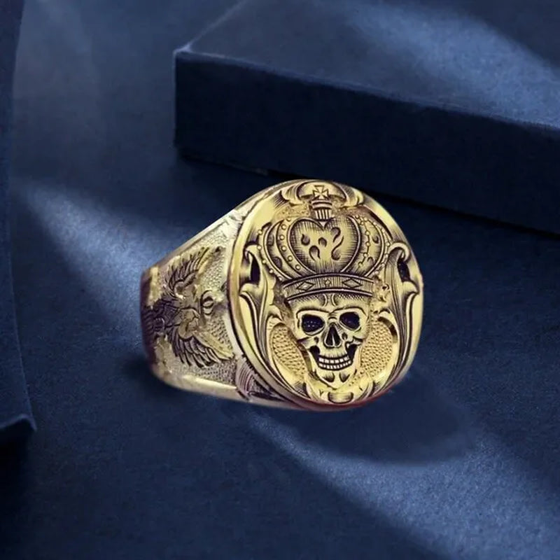 New Fashion Domineering Men's 18K Gold Ring Natural Sapphire Men's Diamond Ring Hand-carved Gold Skull Sea Monster Male Ring Men's Birthday Gift Party Jewelry Size 5-14
