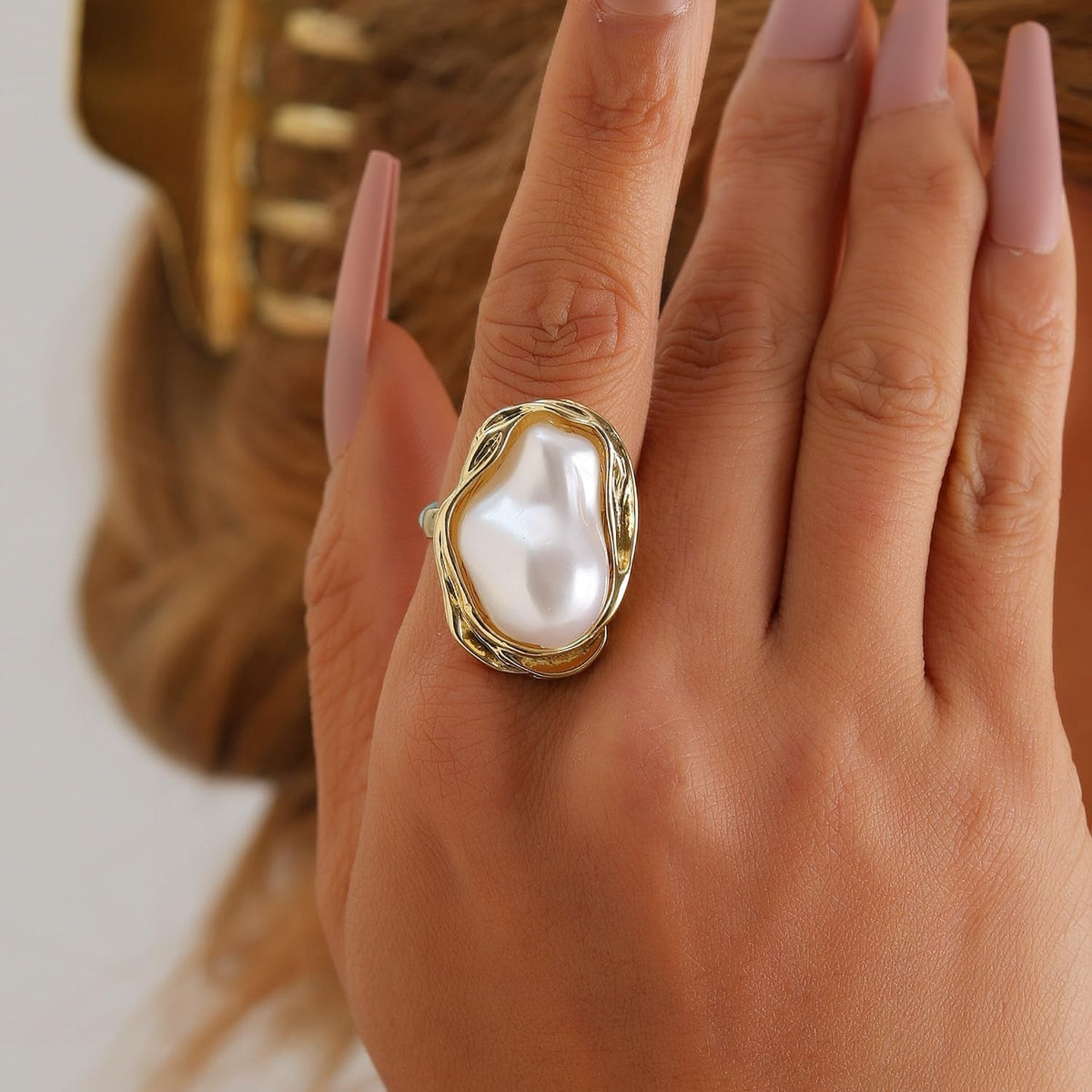 Baroque Pearl Ring for Women - Adjustable Irregularity Statement Ring - Vintage White Big Faux Pearl Finger Ring - Fashion Wedding Jewelry