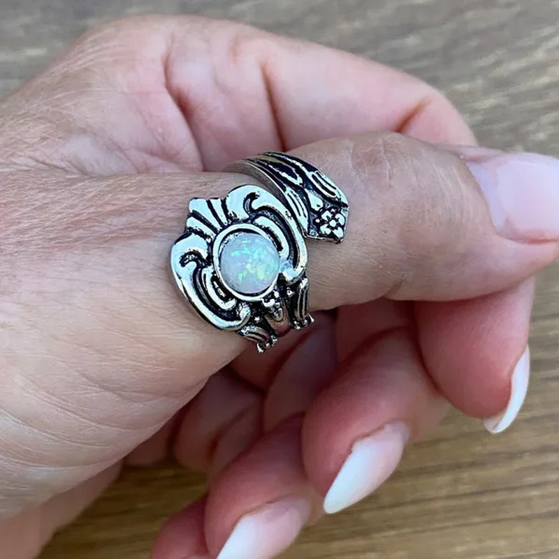 Adjustable Wrap around Moonstone Spoon Ring, Flower ring, Victoria Flower Spoon Ring, Boho Jewelry, Silver Bohemian ring