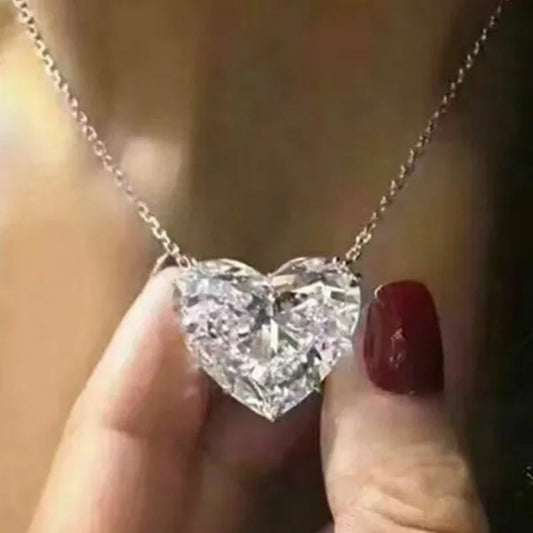Fashion Elegant Ladies Silver Plated Sparkling White Sapphire Heart Shaped Choker Necklaces for Women Bridal Chain Necklace Fine Jewelry
