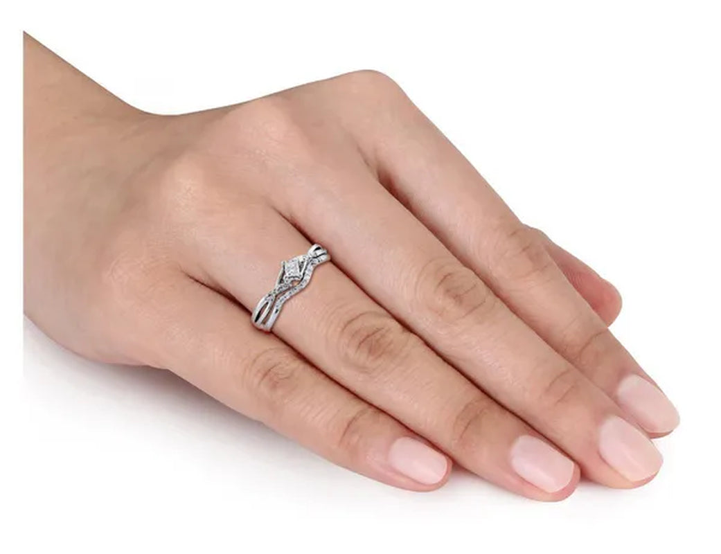 Princess Cut 1/5 Carat (ctw) Diamond Engagement Ring & Wedding Band Set in 10K White Gold