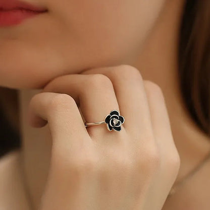 Simple Ladies Antique Silver Black Rose Flower Floral Ring for Women Female Wedding Engagement Party Jewelry Christmas Gift