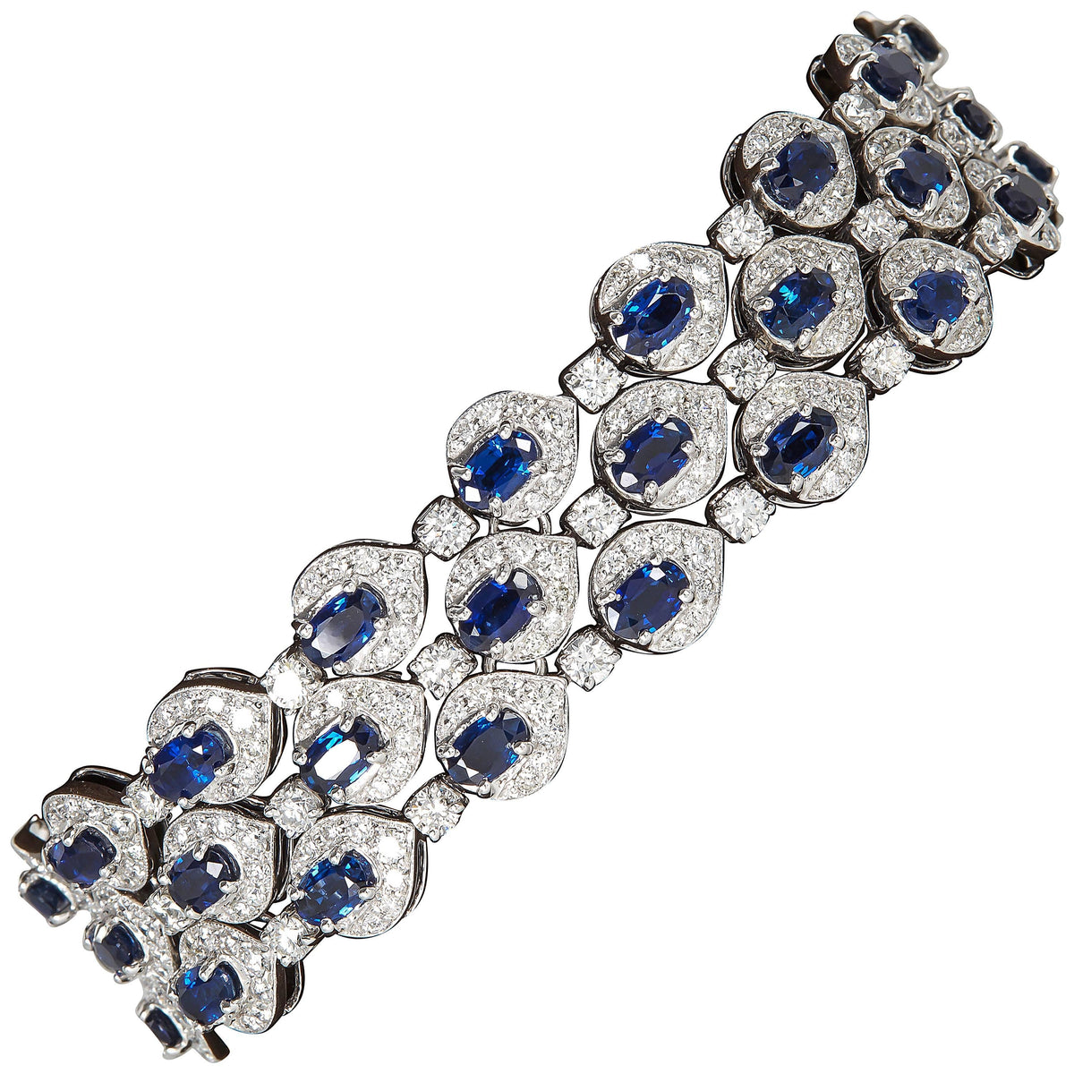 https://a.1stdibscdn.com/archivesE/upload/1121189/j_1066423/1066423_master.jpg