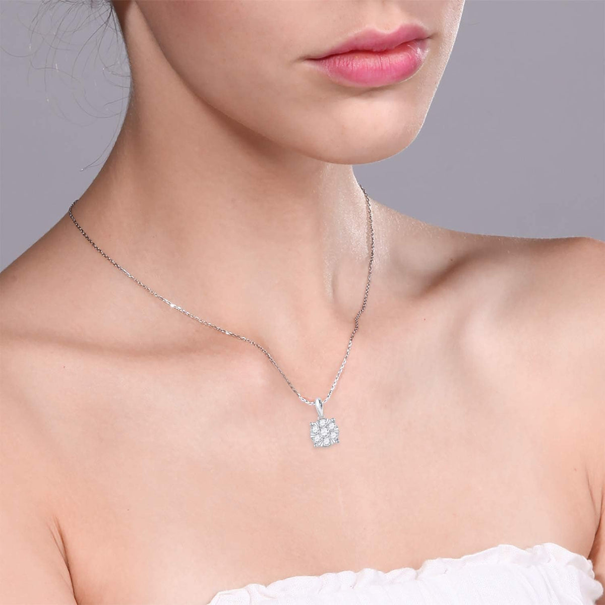 14Kt White Gold Womens round Diamond Flower Cluster Pendant 1/2 Cttw