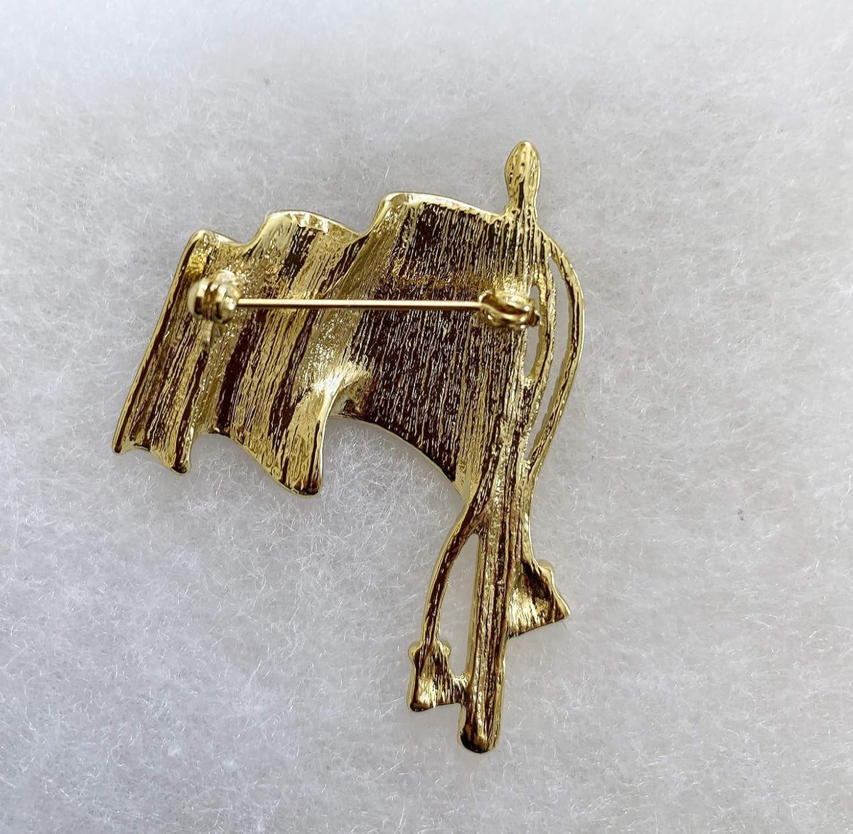 Enamel Waving American Flag Pin/Brooch, Approx. 2", Pin Back with Safety Lock. Gold-Plate with Red and Blue Enamel Stripes and Diamond-Like Crystal Stars on Blue Background.