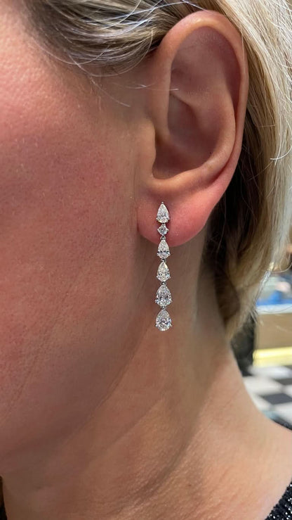 Exquisite 18k White Gold 4.06 Carat Pear Diamond Dangle Earrings
