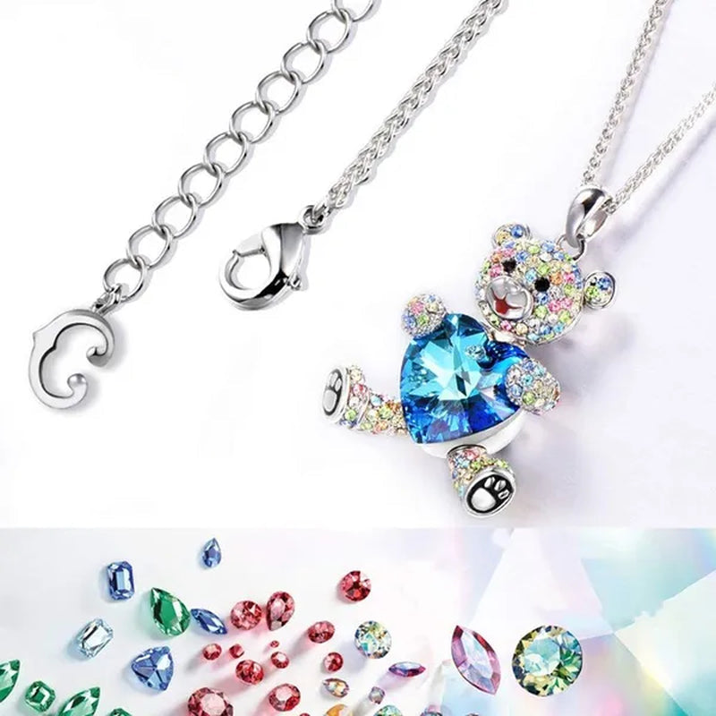 Elegant Fashion Creative Women's Heart-shaped Crystal Bear Necklace Diamond Bear Necklace Women's Engagement Necklace Cute Girl Animal Jewelry Birthday Anniversary Gift