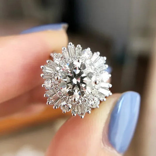 Fashion Exquisite Micro Paved White Cubic Zirconia Princess Flower Wedding Ring for Women Luxury Engagement Party Ring Jewelry