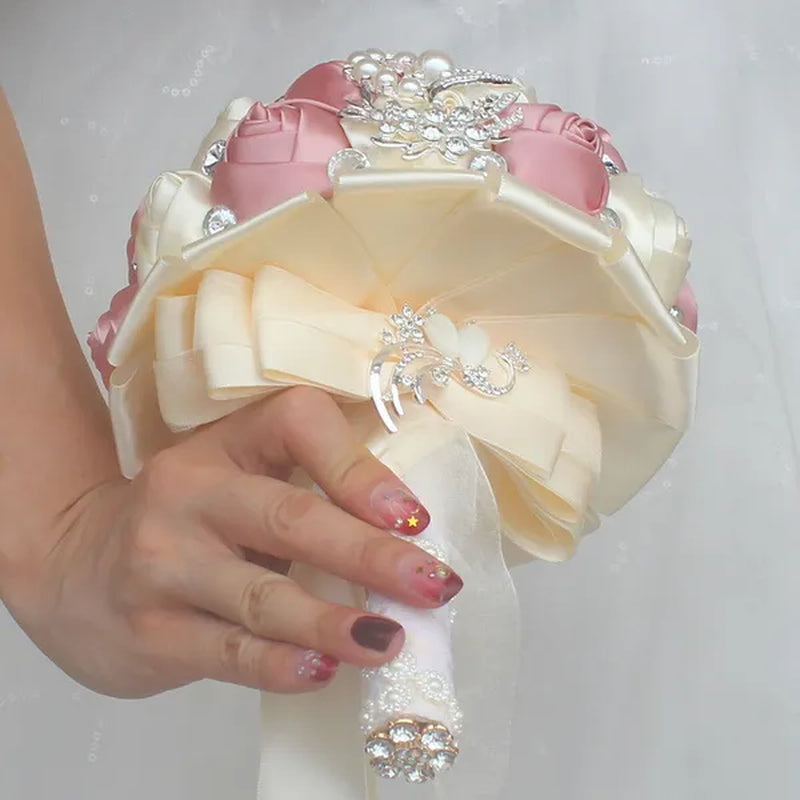 18CM Simulation Silk Rose Wedding Flowers Bouquet Diamond Brooch Bridal Bouquet Creative DIY Bridesmaid Holding Flowers Wedding Party Valentine's Day Gift