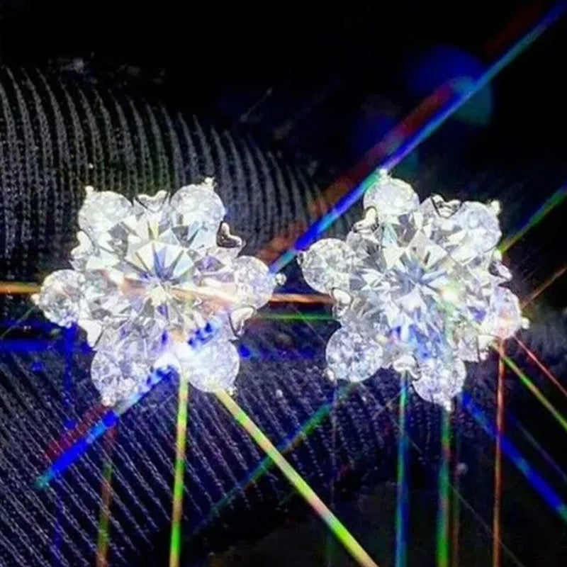 Exquisite Fashion Silver Plated Snowflake Lab Diamond Wedding Stud Earrings for Women Elegant Anniversary Party Christmas Gifts Jewelry