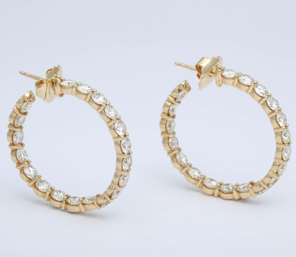 https://a.1stdibscdn.com/yellow-gold-diamond-hoops-for-sale-picture-3/0/j_48413831535730200587/6R1A6073_master.jpg