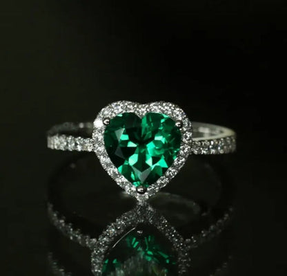NEW 925 Sterling Silver Green Heart AAA CZ Czircon Lady Wedding Ring