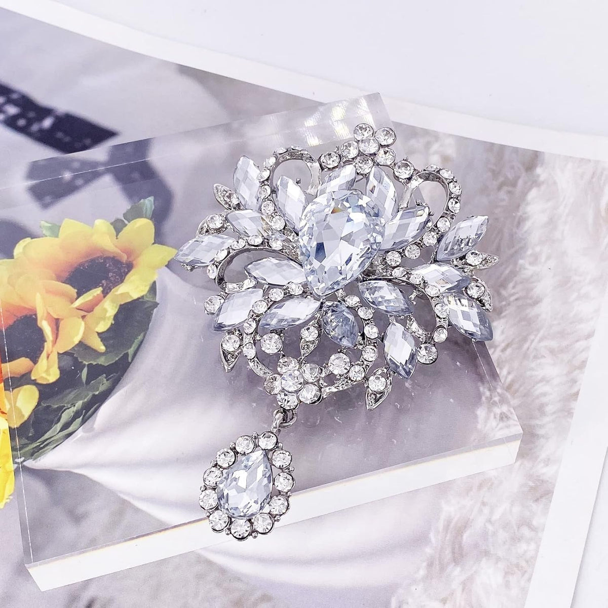 Wedding Bridal Big Brown Crystal Rhinestone Bouquet Brooch Pin for Women Golden Tone