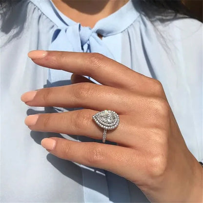 Luxurious 3.76CT Pear Cut Moissanite White Sapphire Lab Diamond Ring Sparkling Women Silver Plated Gemstone Rings Proposal Bride Engagement Wedding Rings Fashion Jewelry Accessories Anniversary Gift