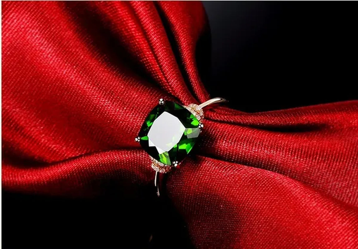 Natural Emerald Diamond Ring 18K Yellow Gold Engagement Jewelry