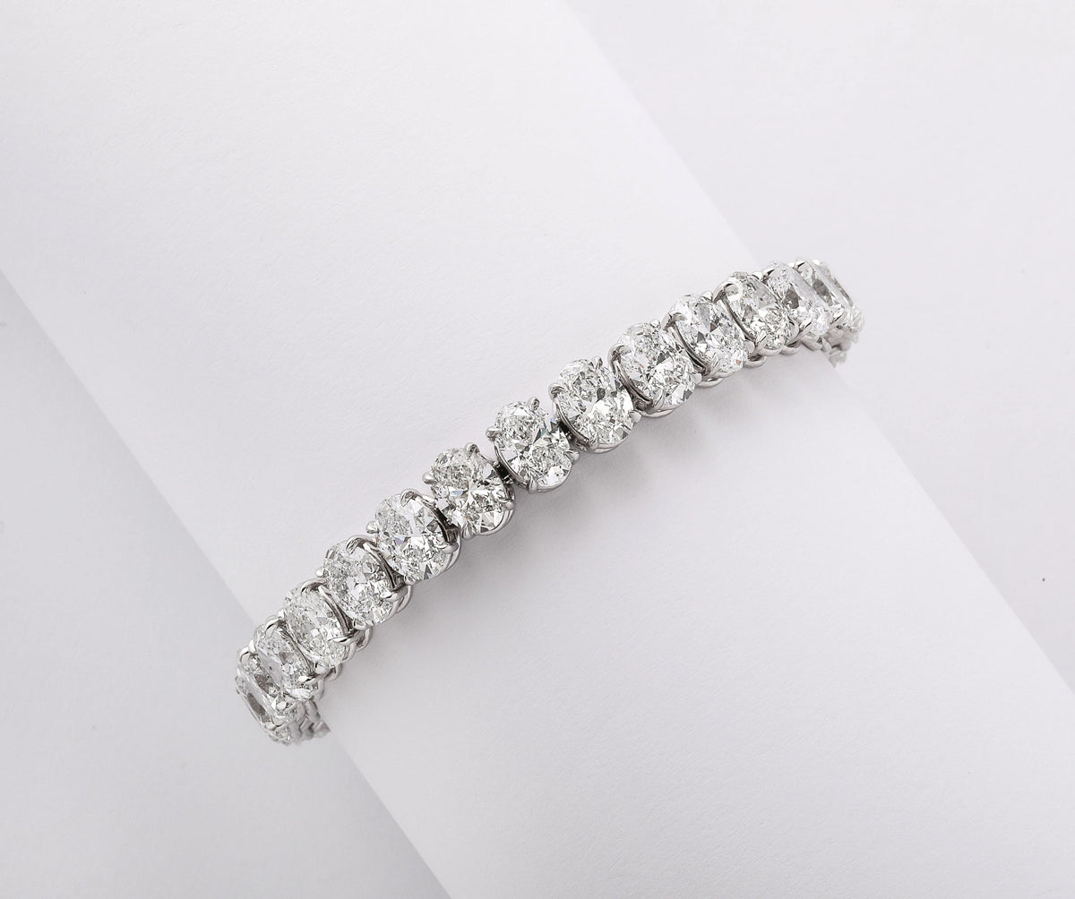 27.61 Carat GIA Certified Oval Diamond Platinum Tennis Bracelet