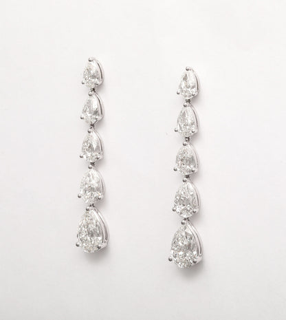 https://a.1stdibscdn.com/diamond-dangle-earrings-for-sale-picture-7/j_415/j_225039121712330003217/2P6A1442_master.jpg