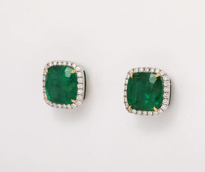 https://a.1stdibscdn.com/cushion-cut-emerald-and-diamond-stud-earrings-for-sale-picture-7/j_415/j_227290221714486833434/2P6A1454_master.jpg?width=768